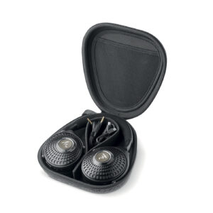 Focal Bathys sammenlagt i etui med tilbehør, reisebilde