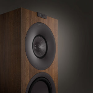 KEF Q11 Meta
