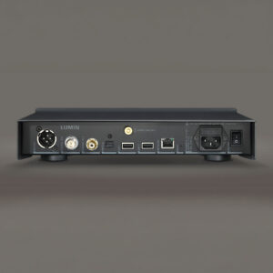 LUMIN U2 Mini bakside med digitale utganger