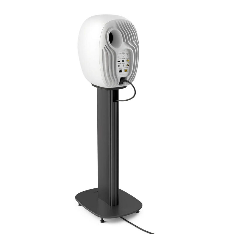 KEF S-Luxe med kabelføring i bakkant